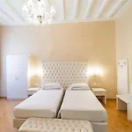 Trevi 4*