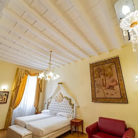 Trevi Konukevi 4*
