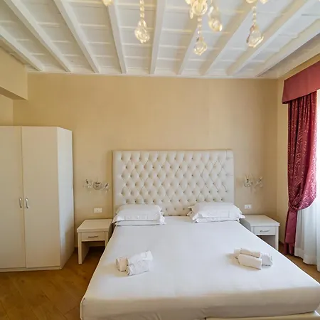 Trevi 게스트하우스 4*