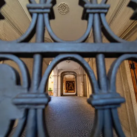 Trevi 게스트하우스 4*