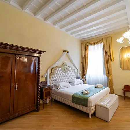 Πανσιόν Trevi 4*
